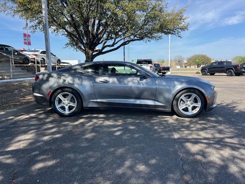 Used 2022 Chevrolet Camaro LT image 8