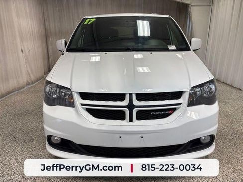 Used 2017 Dodge Grand Caravan GT FWD image 7