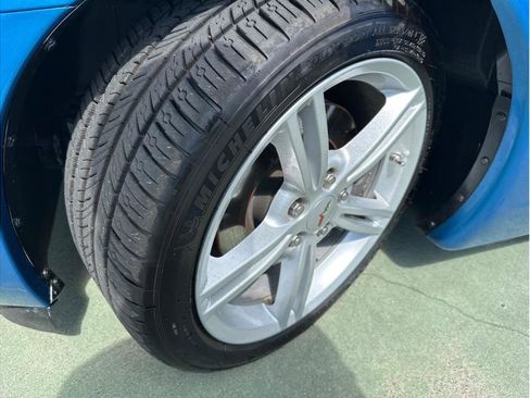 Used 2008 Chevrolet Corvette Coupe w/ Preferred Equipment Group RWD image 12