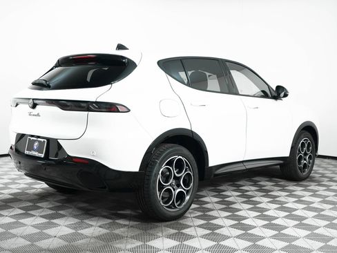 New 2025 Alfa Romeo Tonale AWD/4WD image 7