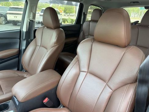 Used 2022 Subaru Ascent Touring AWD/4WD image 11