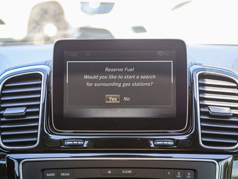 Used 2018 Mercedes-Benz GLS 550 4MATIC image 12