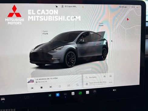 Used 2023 Tesla Model Y Performance AWD/4WD image 10
