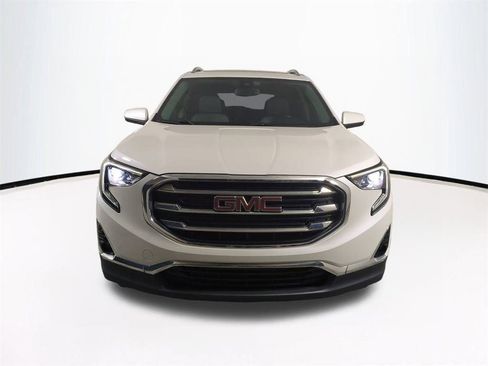 Used 2020 GMC Terrain SLT w/ Preferred Package image 3