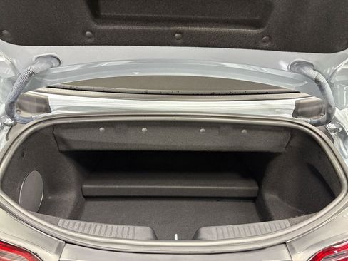 Used 2022 Mercedes-Benz SL 55 AMG 4MATIC w/ Driver Assistance Package image 33