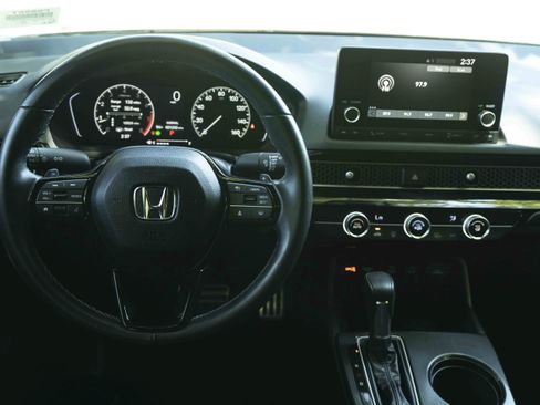 Used 2025 Honda Civic Sport image 19