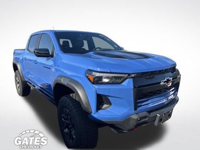 Used 2025 Chevrolet Colorado ZR2 w/ Technology Package