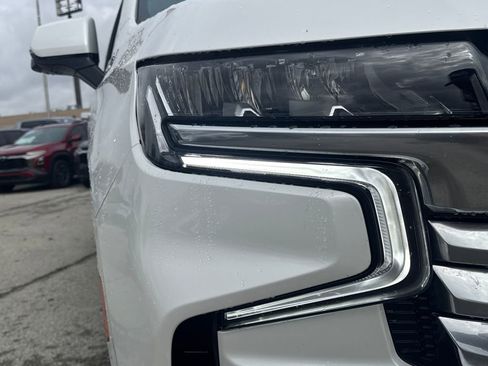 Used 2023 Chevrolet Suburban High Country image 10