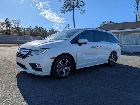 Used 2018 Honda Odyssey Touring image 10