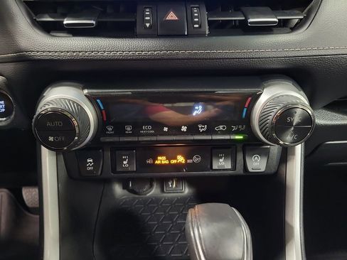 Used 2023 Toyota RAV4 XLE Premium AWD/4WD image 18