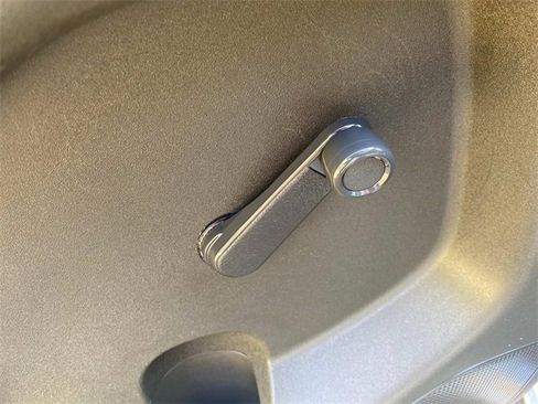 Used 2019 Nissan Frontier S image 13