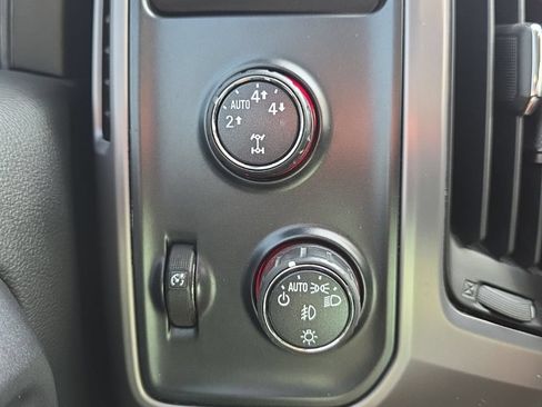 Used 2015 GMC Sierra 1500 SLT w/ All-Terrain Package AWD/4WD image 23