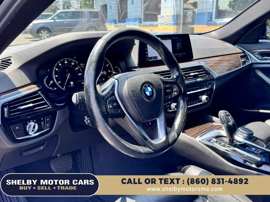 Used 2018 BMW 530i xDrive AWD/4WD image 9