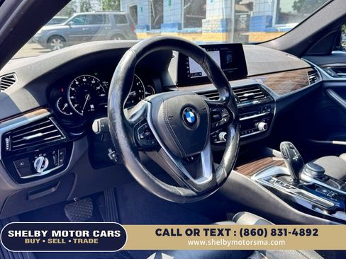 Used 2018 BMW 530i xDrive AWD/4WD image 9