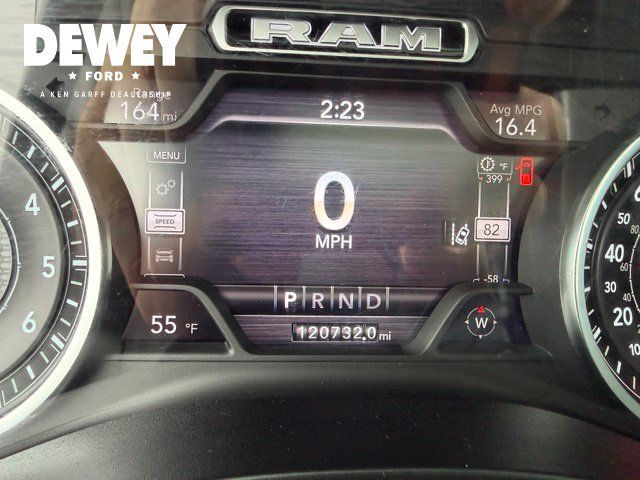 Used 2019 RAM 1500 Laramie AWD/4WD image 16