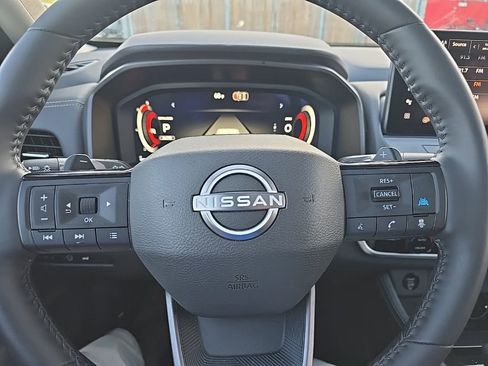 Used 2026 Nissan Rogue Platinum w/ Platinum Premium Package AWD/4WD image 13