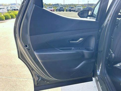 Used 2025 Hyundai Santa Cruz SE image 22