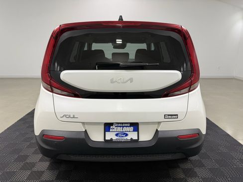 Used 2022 Kia Soul LX w/ Technology Package image 6