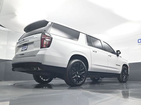Used 2023 Chevrolet Suburban High Country w/ Premium Package 2 AWD/4WD image 48