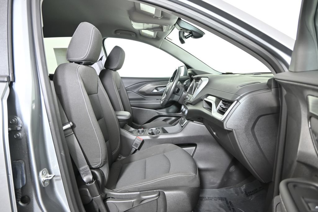 Used 2024 GMC Terrain SLE w/ Driver Convenience Package AWD/4WD image 13