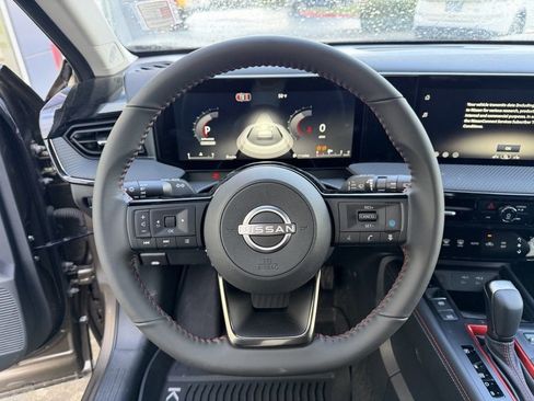 New 2026 Nissan Kicks SR w/ Cold Weather Package image 18