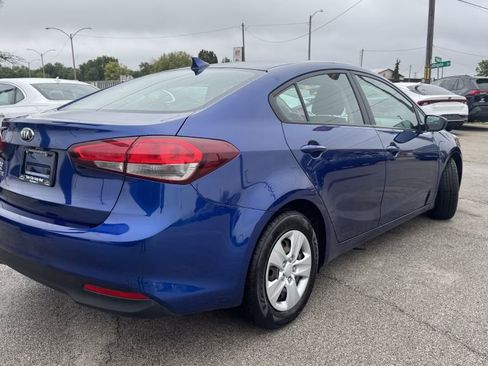 Used 2017 Kia Forte LX w/ LX Popular Package image 7