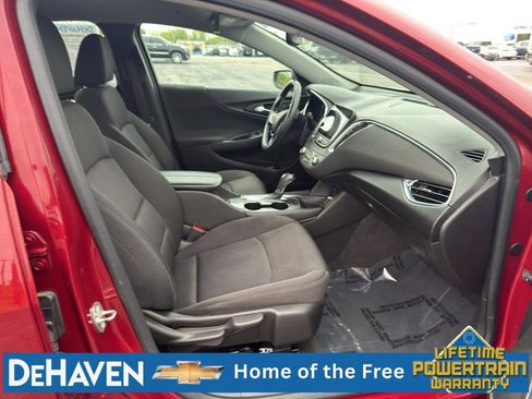 Used 2018 Chevrolet Malibu LT w/ Driver Confidence Package FWD image 27