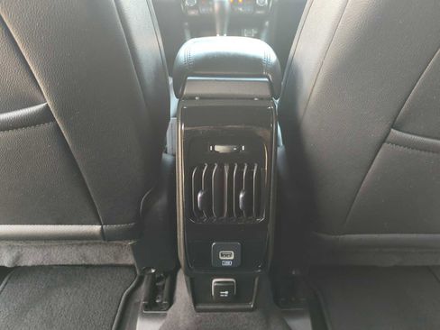 Used 2024 Jeep Compass Limited AWD/4WD image 27