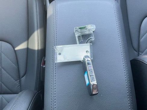 Used 2025 Kia Sportage X-Line image 25