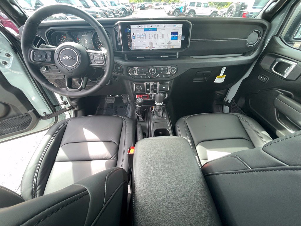 New 2027 Jeep Wrangler Unlimited Rubicon 392 AWD/4WD image 3
