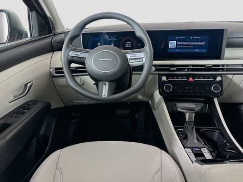 New 2026 Hyundai Tucson SEL image 18