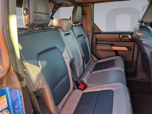 Used 2023 Ford Bronco Outer Banks image 18