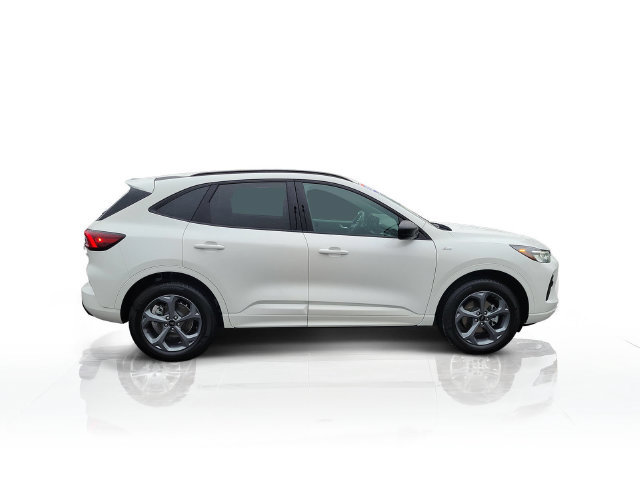 Certified 2024 Ford Escape ST-Line w/ Tech Pack #1 AWD/4WD image 8