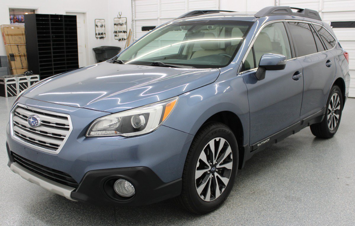 Used 2017 Subaru Outback 3.6R Limited AWD/4WD image 3