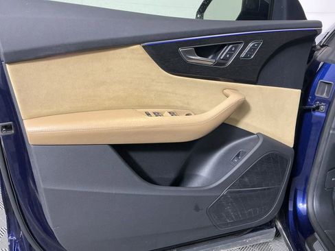 Used 2020 Audi Q8 Prestige image 19