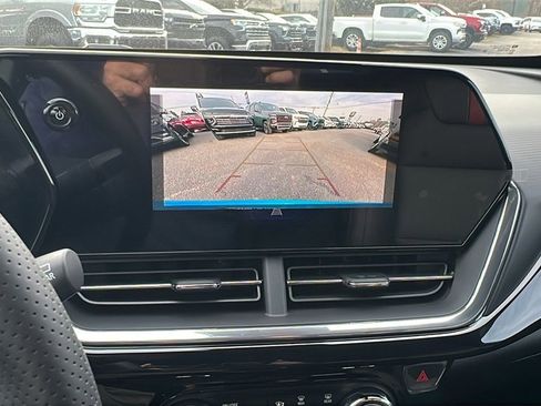 New 2026 Chevrolet Trax RS w/ Sunroof Package image 24