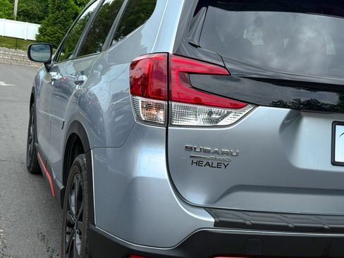 Used 2019 Subaru Forester Sport AWD/4WD image 9