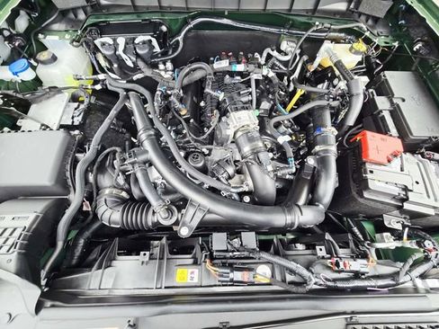 Used 2025 Ford Bronco Outer Banks image 16