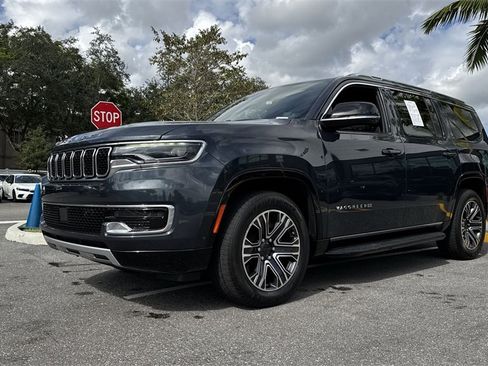 Used 2023 Jeep Wagoneer Series II image 29