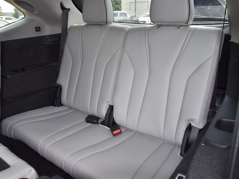 Used 2024 Acura MDX SH-AWD w/ Advance Package image 10