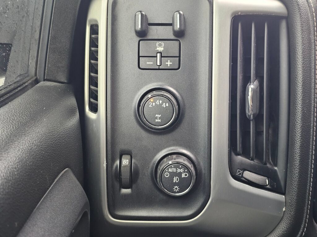 Used 2018 GMC Sierra 3500 SLE w/ SLE Fleet Preferred Package AWD/4WD image 30