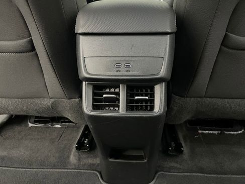 Used 2026 Chevrolet Equinox LT FWD image 21