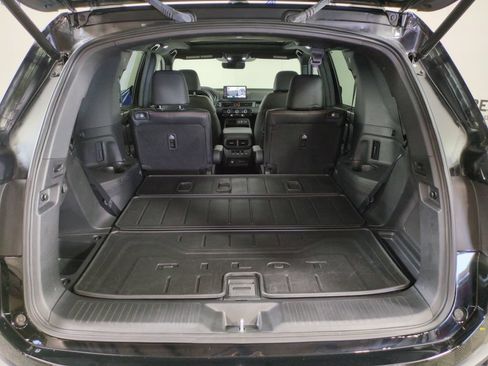 Certified 2025 Honda Pilot TrailSport image 26