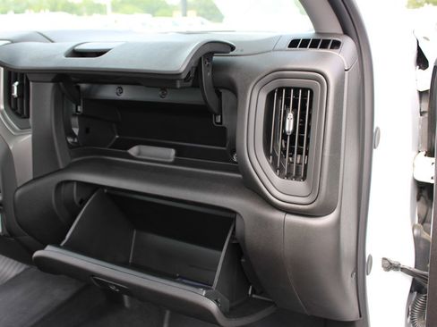 Used 2025 Chevrolet Silverado 2500 W/T w/ WT/CX Safety Package AWD/4WD image 31