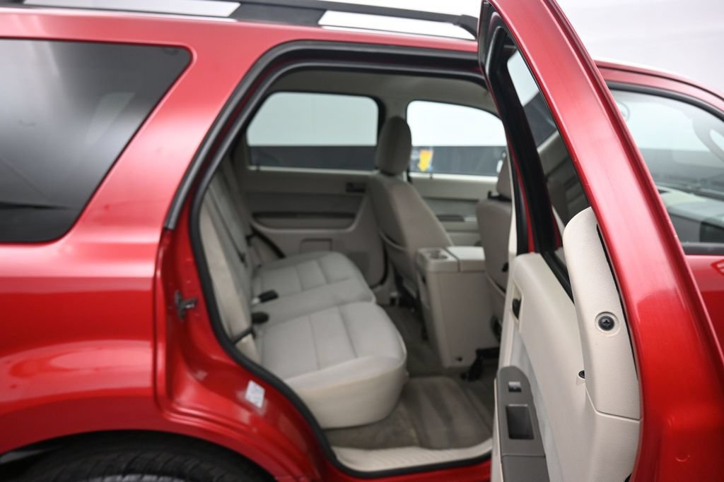 Used 2010 Ford Escape XLT FWD image 32