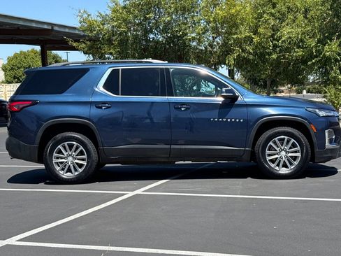Used 2023 Chevrolet Traverse LT FWD image 10