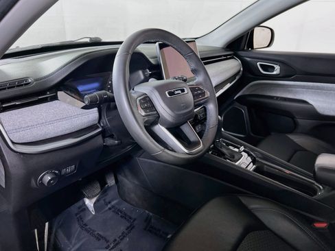Used 2022 Jeep Compass Latitude AWD/4WD image 9