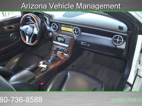 Used 2012 Mercedes-Benz SLK 350 image 20
