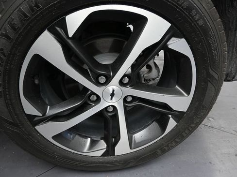 Used 2024 Chevrolet Trax RS FWD image 10
