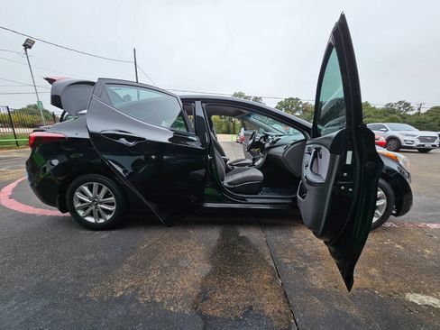 Used 2015 Hyundai Elantra SE w/ Option Group 02 image 36